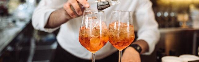Anteprima: Venezia, in azione il ladro di spritz: ruba solo gli ingredienti per preparare il famoso…