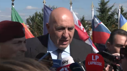 Anteprima: Guido Crosetto: "Priorità è difendere l'Italia, un radar nei Balcani è fondamentale"