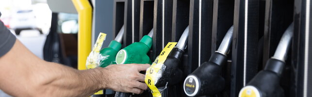Carburanti, in autostrada il prezzo medio del gasolio arriva a sfiorare i 2,3 euro al litro