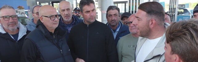 Caro carburanti, il grido di protesta degli autotrasportatori e degli agricoltori pugliesi
