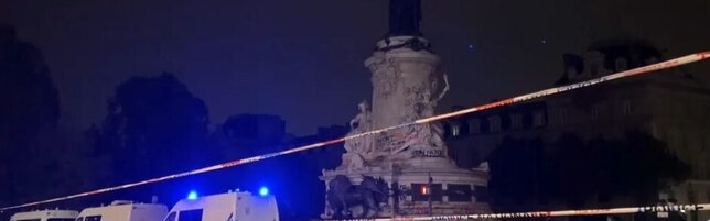 Parigi, prima notte di coprifuoco a République e Les Halles